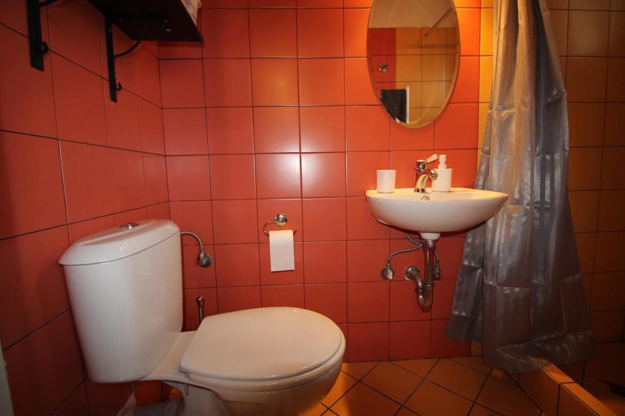 Pikinas Studios Near Ath Airport Markópoulon Zewnętrze zdjęcie